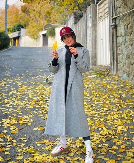 تیپ خاص و پاییزی الناز شاکردوست جلبتوجه کرد تیپ خاص و پاییزی الناز شاکردوست جلبتوجه کرد