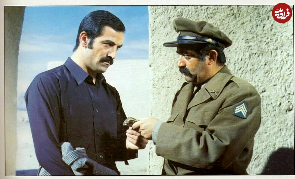 قابی از عزتالله انتظامی و سعید راد در فیلم صادق کرده