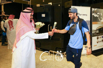 عکس| استقبال عربستانیها از استقلال عکس| استقبال عربستانیها از استقلال