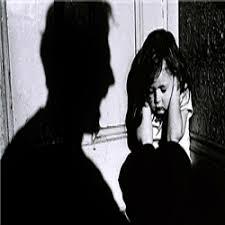 تعرض ناپدری به دختر 14 ساله / سوسن در کلانتری چه گفت؟ تعرض ناپدری به دختر 14 ساله / سوسن در کلانتری چه گفت؟