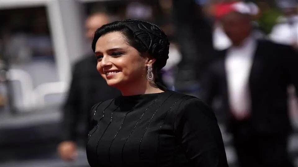 حمله هماهنگ روزنامه‌ها به ترانه علیدوستی