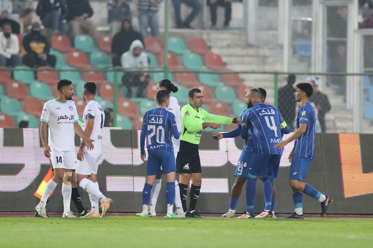 پایان رکورد شکستناپذیری استقلال؛ قلعه آبی پس از ۸۸ روز سقوط کرد پایان رکورد شکستناپذیری استقلال؛ قلعه آبی پس از ۸۸ روز سقوط کرد