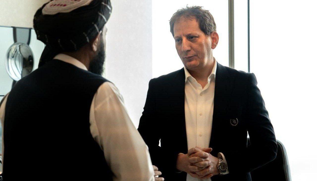 photo_5805621695208344582_y