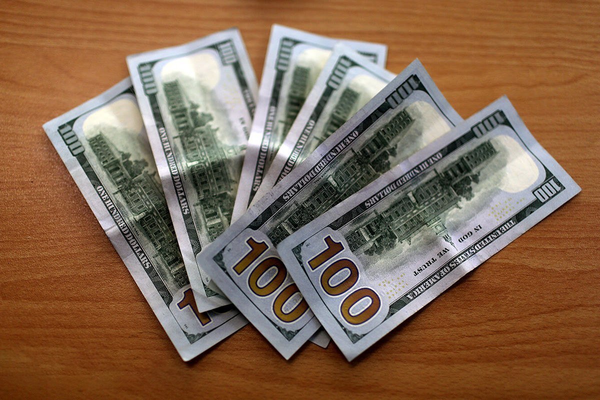 قیمت دلار در یک قدمی کانال ۷۰ هزارتومانی! قیمت دلار در یک قدمی کانال ۷۰ هزارتومانی!