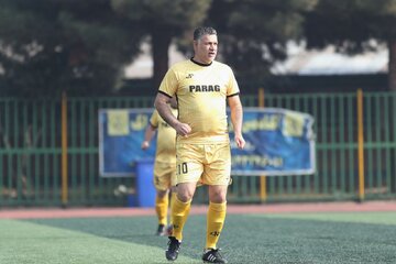 عکس | ملاقات یک استقلالی با علی دایی عکس | ملاقات یک استقلالی با علی دایی