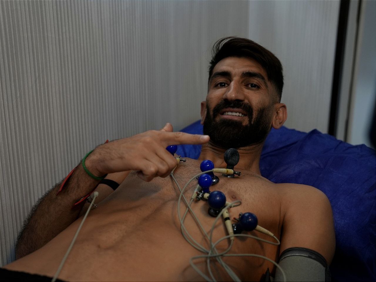 مصطفی هاشمی طبا: عنوان دکتر، کاملا به قد و قامت علیرضا بیرانوند میآید! مصطفی هاشمی طبا: عنوان دکتر، کاملا به قد و قامت علیرضا بیرانوند میآید!