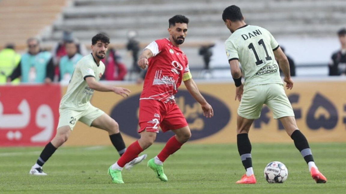 چرا تمدید پرسپولیس با عالیشاه یک ساله اما با پورعلی گنجی دو ساله است؟ چرا تمدید پرسپولیس با عالیشاه یک ساله اما با پورعلی گنجی دو ساله است؟