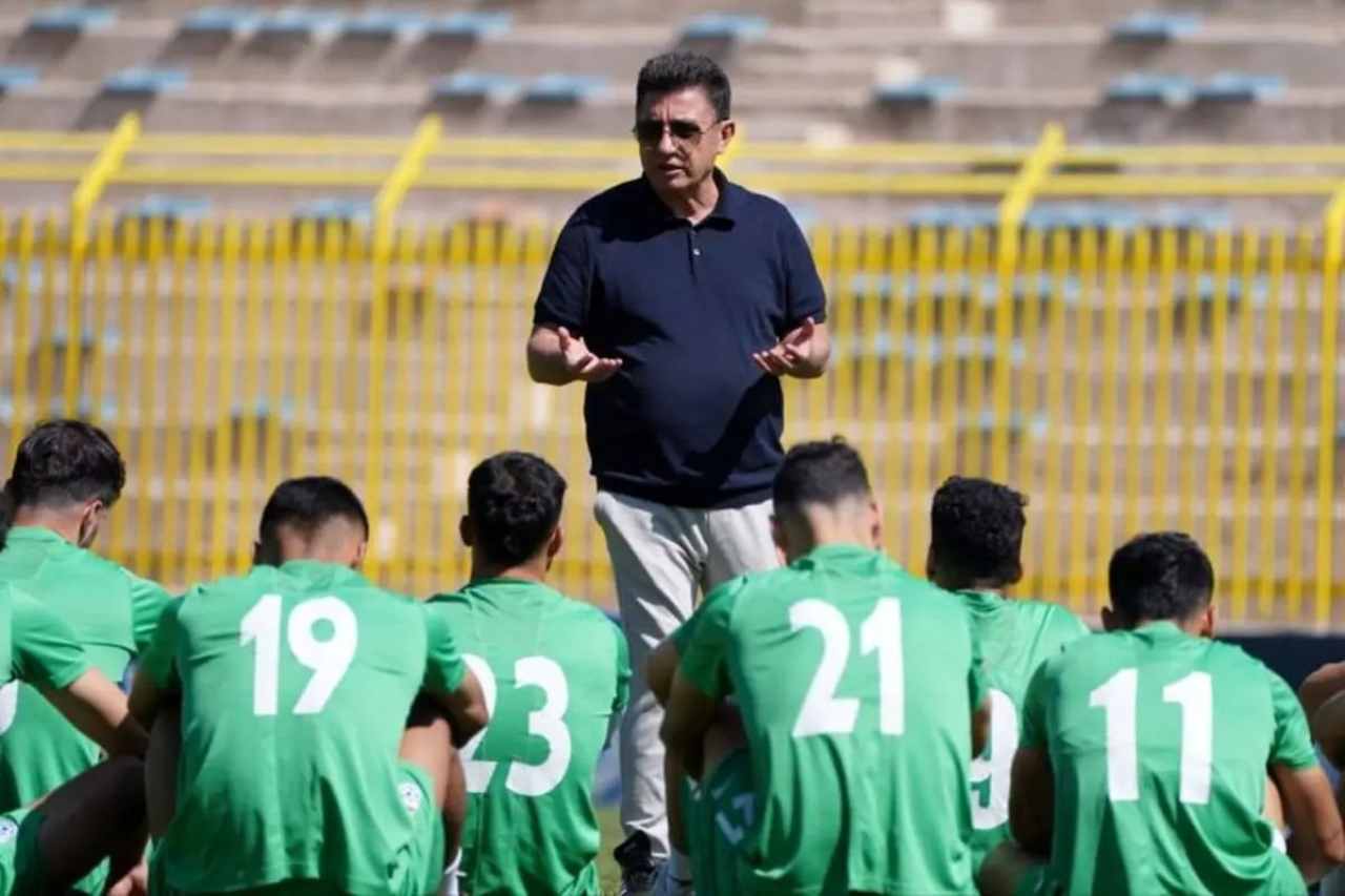 حمله نماینده مجلس به امیر قلعه نویی: چگونه بازیکن مصدوم را به تیم ملی دعوت کردی؟ حمله نماینده مجلس به امیر قلعه نویی: چگونه بازیکن مصدوم را به تیم ملی دعوت کردی؟