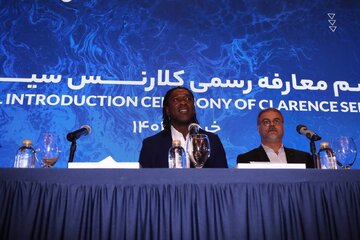 استقلال در انتظار رونمایی از سرمربی مدنظر سیدورف؛ طلسم آبیها شکسته میشود؟ استقلال در انتظار رونمایی از سرمربی مدنظر سیدورف؛ طلسم آبیها شکسته میشود؟