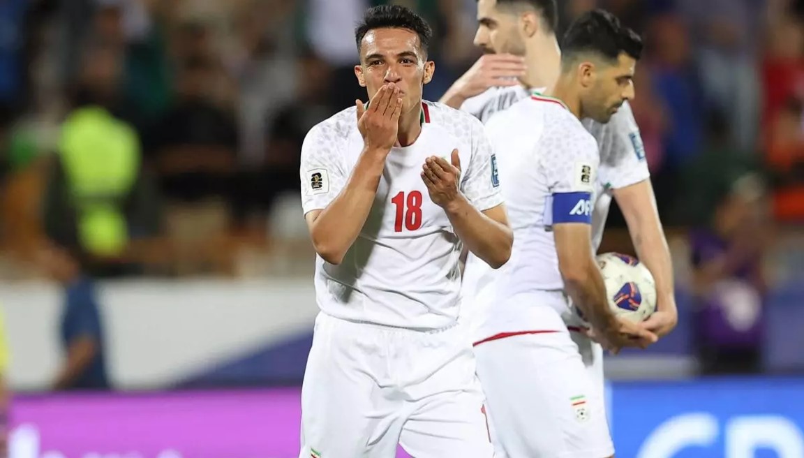 امیرحسین حسین زاده - وینگر تیم ملی ایران و تراکتور- لیگ برتر ایران