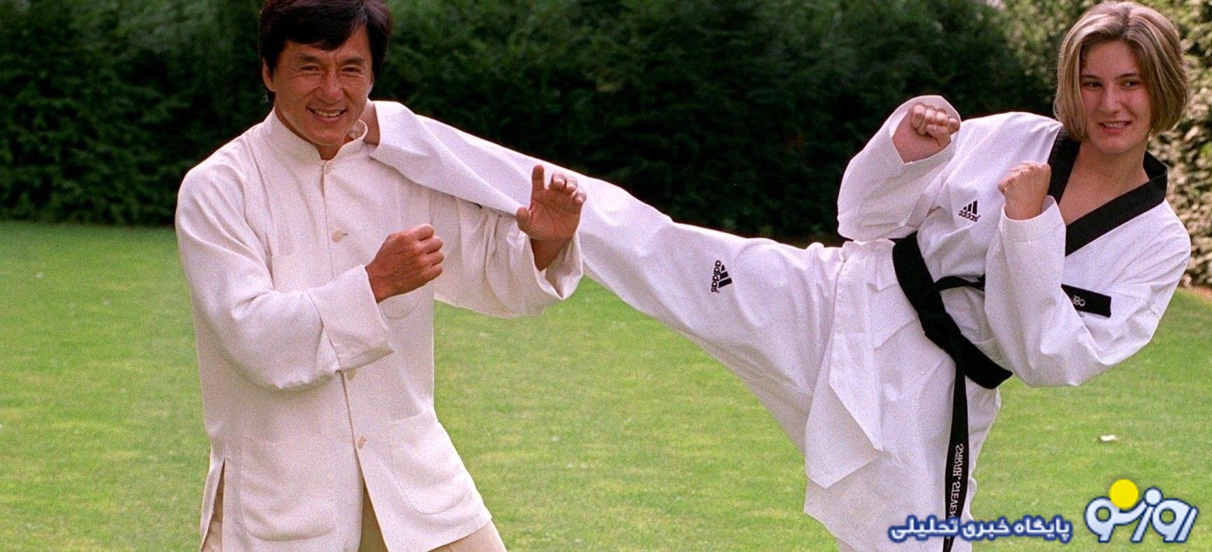 مبارزه «جکی چان با دختر تکواندو کار المپیکی انگلیس»؛ سال 1379/عکس مبارزه «جکی چان با دختر تکواندو کار المپیکی انگلیس»؛ سال 1379/عکس