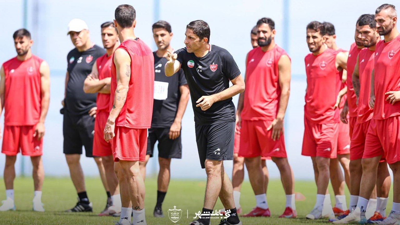 تصمیم وحید هاشمیان در مخالفت با هوادار متمول پرسپولیس! تصمیم وحید هاشمیان در مخالفت با هوادار متمول پرسپولیس!