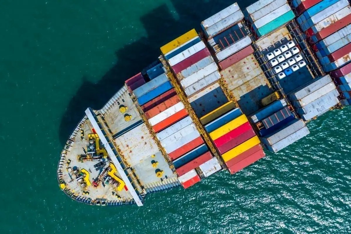 وزیر نفت: سرگردانی ۴۰ میلیون بشکه نفت ایران روی آبها را کاملا تکذیب میکنم / اساسا نفتی که نتوانیم بفروشیم، نداریم وزیر نفت: سرگردانی ۴۰ میلیون بشکه نفت ایران روی آبها را کاملا تکذیب میکنم / اساسا نفتی که نتوانیم بفروشیم، نداریم