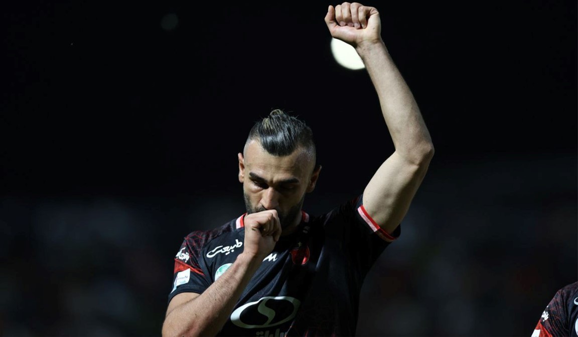 باشگاه پرسپولیس مایل به ماندن سردار دورسون؟ گزینههای خارجی هم هستند باشگاه پرسپولیس مایل به ماندن سردار دورسون؟ گزینههای خارجی هم هستند