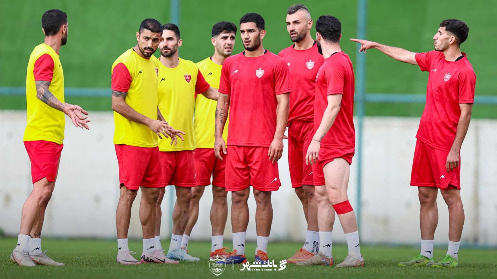 پرسپولیس و وحید هاشمیان به فکر جذب مهاجم پرسپولیس و وحید هاشمیان به فکر جذب مهاجم