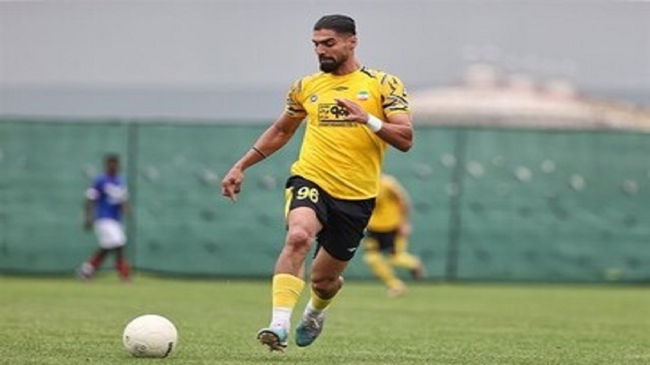 خریدهای جنجالی استقلال ادامه دارد خریدهای جنجالی استقلال ادامه دارد