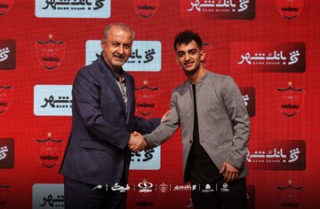 پرسپولیس؛ ۱۵ میلیارد ما را بدهید! پرسپولیس؛ ۱۵ میلیارد ما را بدهید!