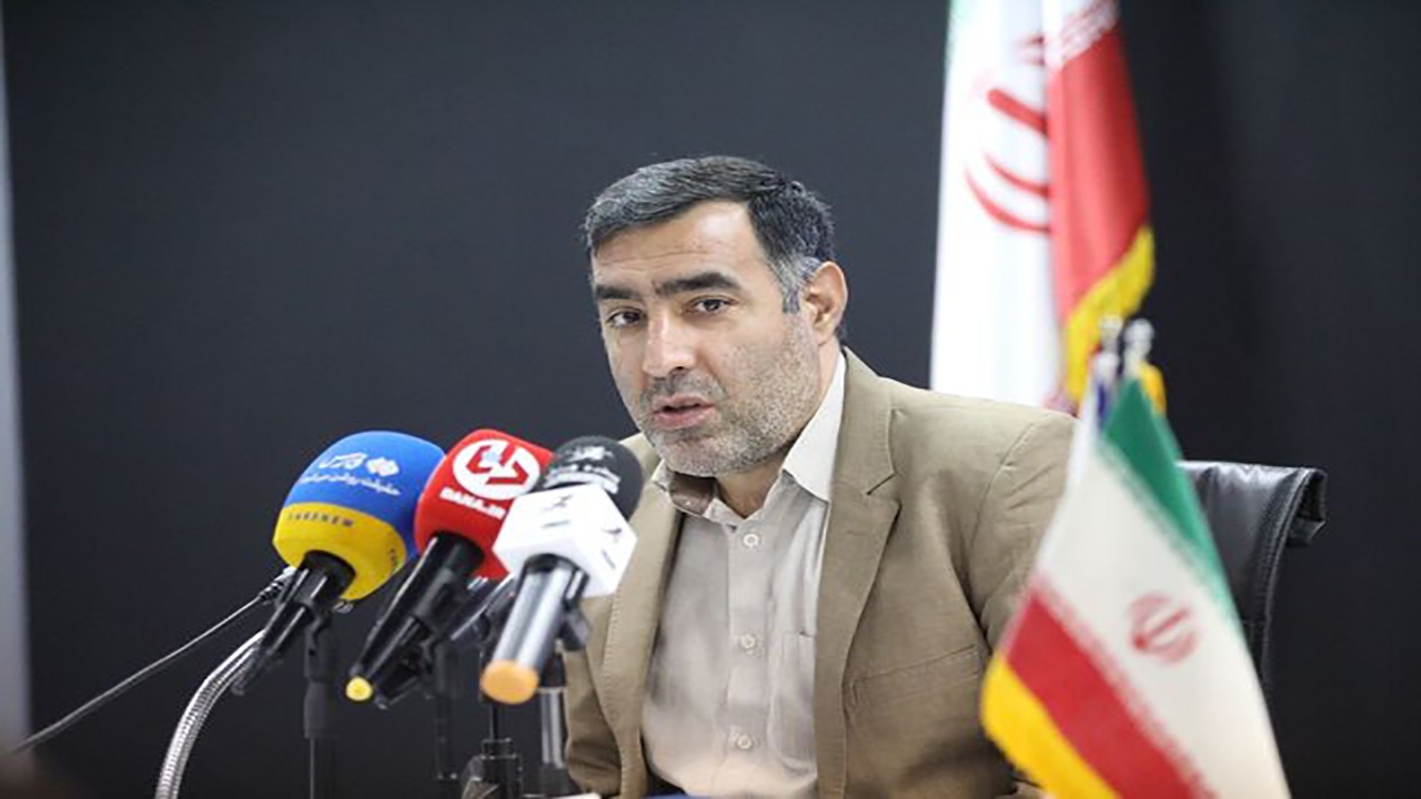 استقلال و پرسپولیس برای بازی در تختی ترافیک را بهانه میکنند استقلال و پرسپولیس برای بازی در تختی ترافیک را بهانه میکنند