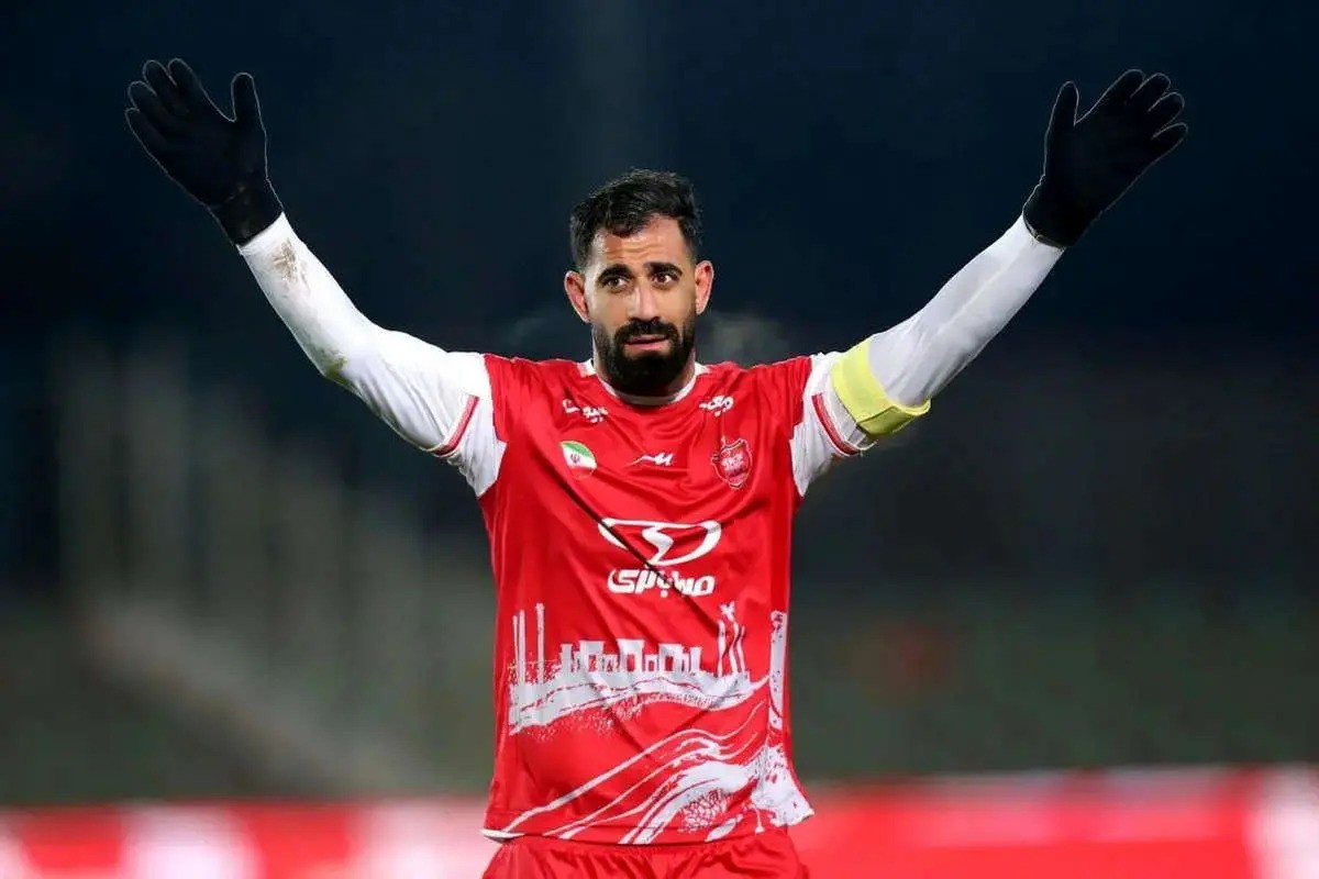 مدافع پرسپولیس بازی با خیبر را از دست داد مدافع پرسپولیس بازی با خیبر را از دست داد
