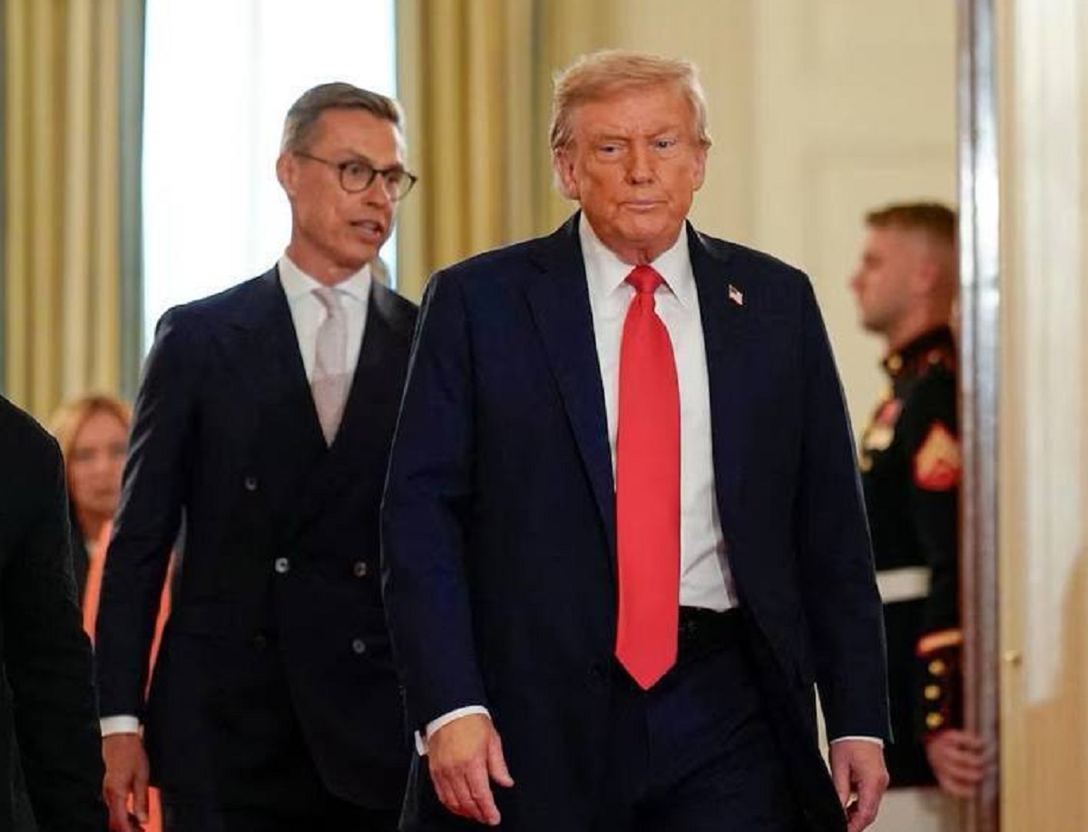 اکونومیست: ترامپ فرستادهای به تهران اعزام کند تا دریابد چه نوع توافقی با ایران در دسترس است / به نظر میرسد تهران به سمت گفتوگو با غرب حرکت کند اکونومیست: ترامپ فرستادهای به تهران اعزام کند تا دریابد چه نوع توافقی با ایران در دسترس است / به نظر میرسد تهران به سمت گفتوگو با غرب حرکت کند