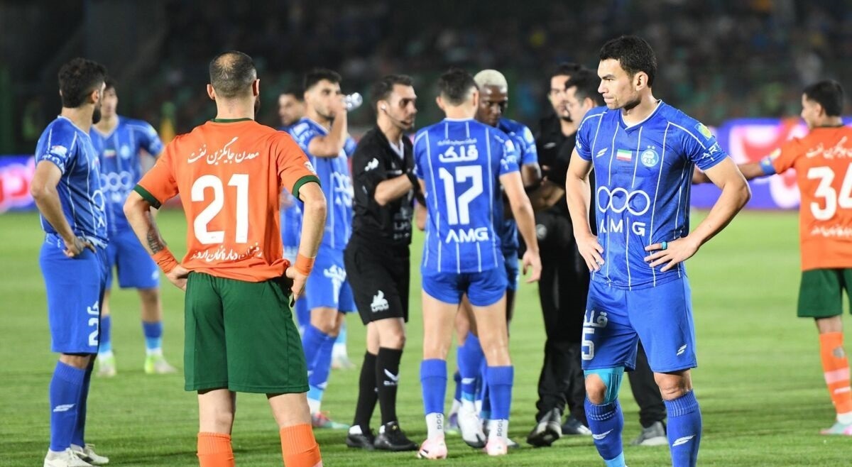 تمجید پیشکسوت استقلال از خط دفاعی آبی‌ها