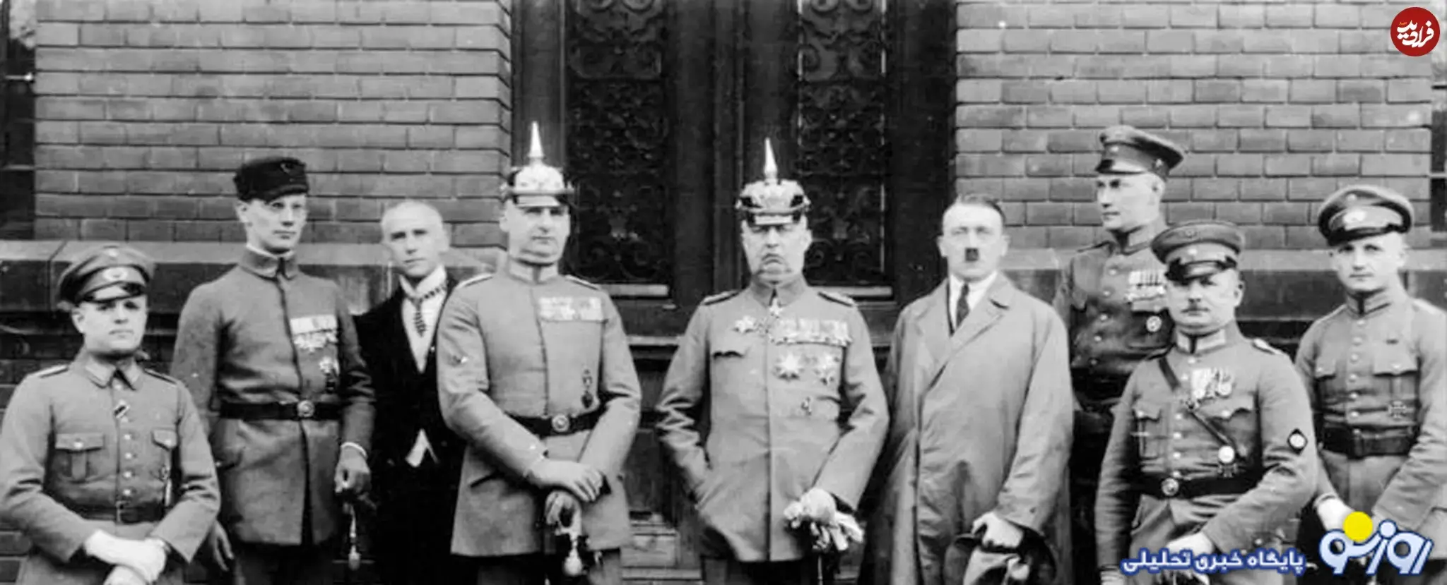 تصویر هیتلر در یک مهمانی!