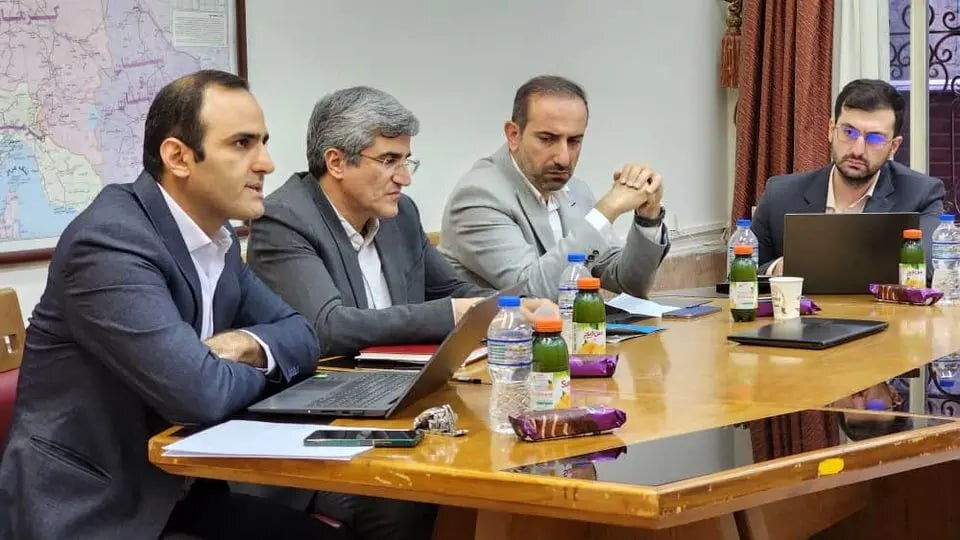 دعوت بیپاسخ تامین اجتماعی در نشست بیمه اجباری رانندگان پلتفرمی دعوت بیپاسخ تامین اجتماعی در نشست بیمه اجباری رانندگان پلتفرمی