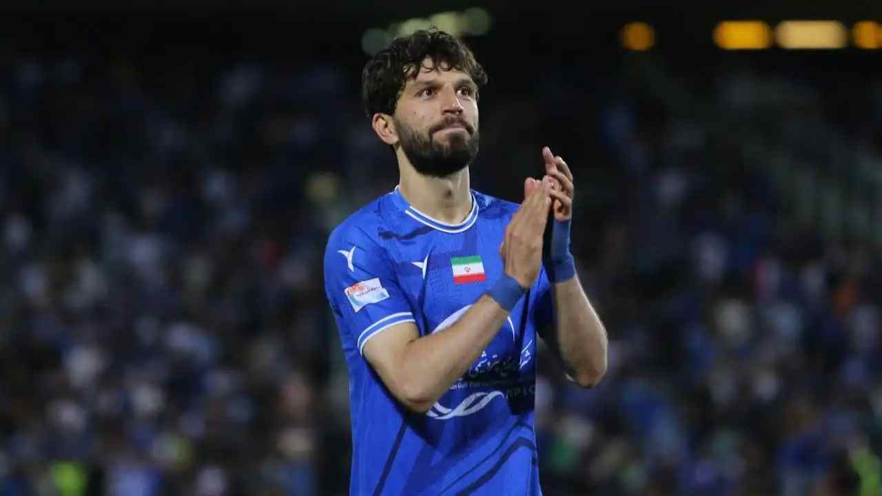 فوری؛ کارت بازی ماشاریپوف صادر شد فوری؛ کارت بازی ماشاریپوف صادر شد