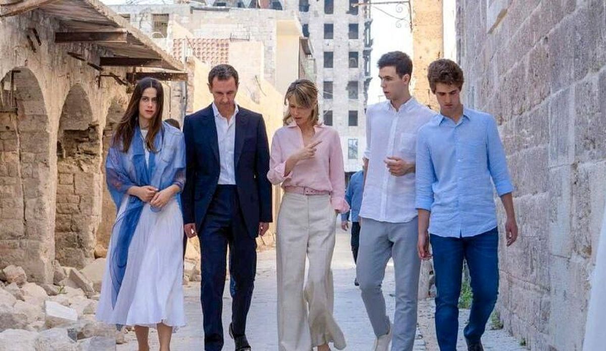 گزارش مفصل گاردین از زندگی خانواده اسد در ناز و نعمت در روسیه / بشار در حال «مرور دوباره چشم پزشکی» است / فرزندان و همسر اسد چه میکنند؟ نگاه پوتین چیست؟ گزارش مفصل گاردین از زندگی خانواده اسد در ناز و نعمت در روسیه / بشار در حال «مرور دوباره چشم پزشکی» است / فرزندان و همسر اسد چه میکنند؟ نگاه پوتین چیست؟