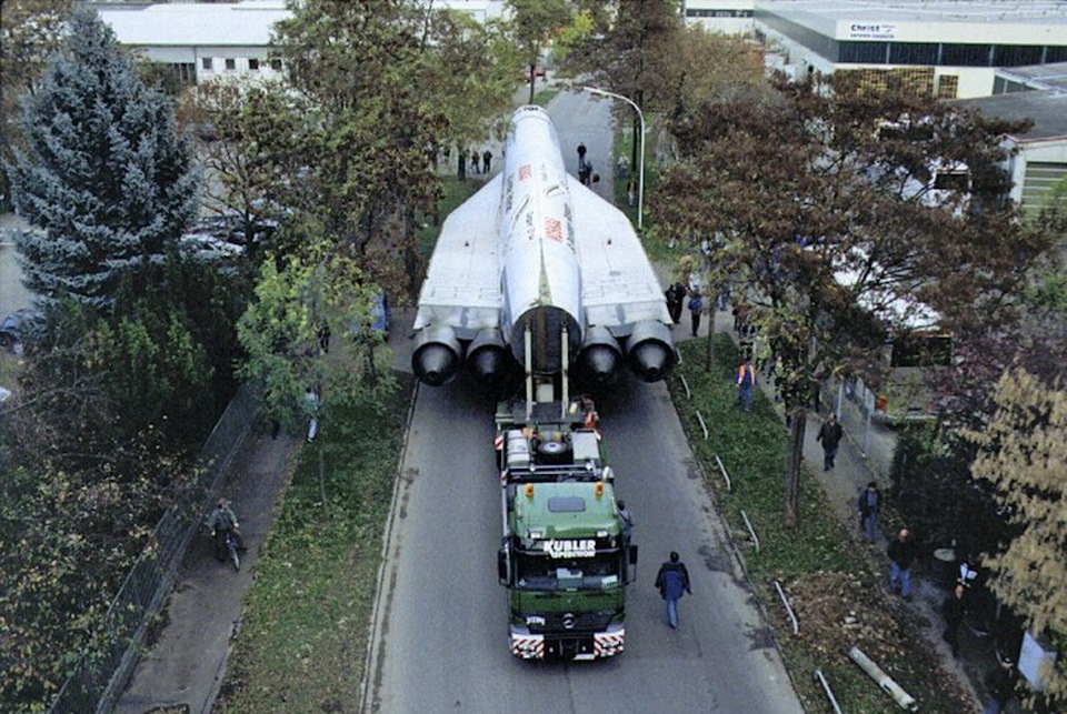 انتقال توپولوف تو-144 به موزه زینسهایم آلمان